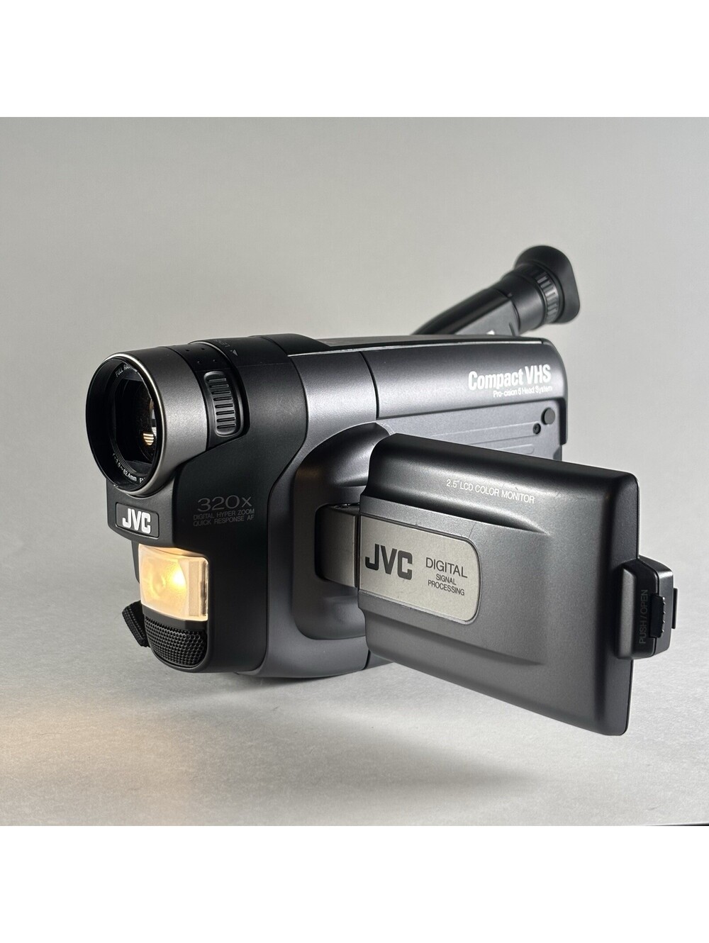 JVC GR-AXM310U Compact VHS C Camcorder Tested NO BATTERY
